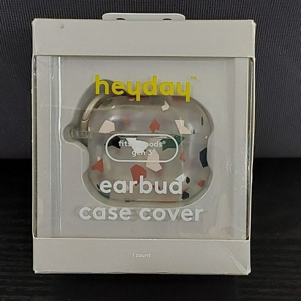 Apple AirPods Gen 3 Hardshell Case with Clip | heyday™ | Clear Confetti